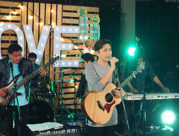 Kaye Cal Heats it Up on One Music Live Summer Jam